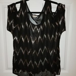 🖤💎Sheer💎🖤blouse w/ exposed shoulders